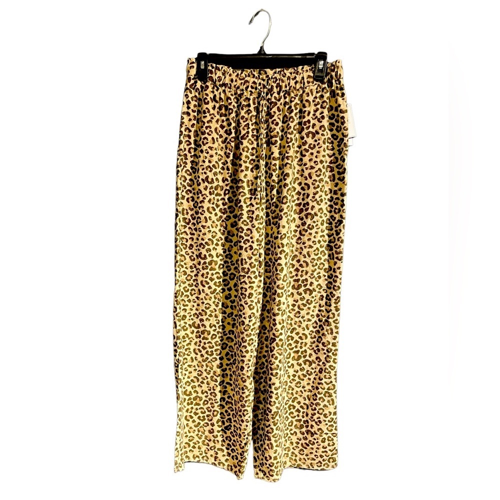 NWT. Animal print pants. Loose fit with drawstring.